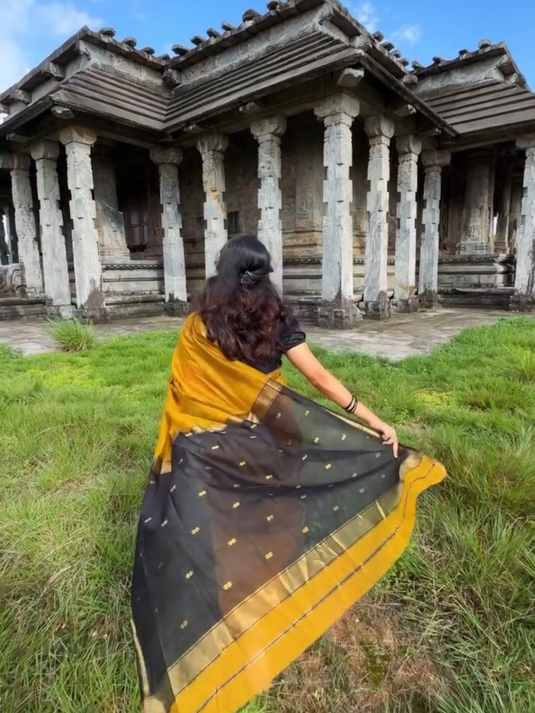 Haldi Shade Maheshwari Butta Handwoven Silk Cotton Saree