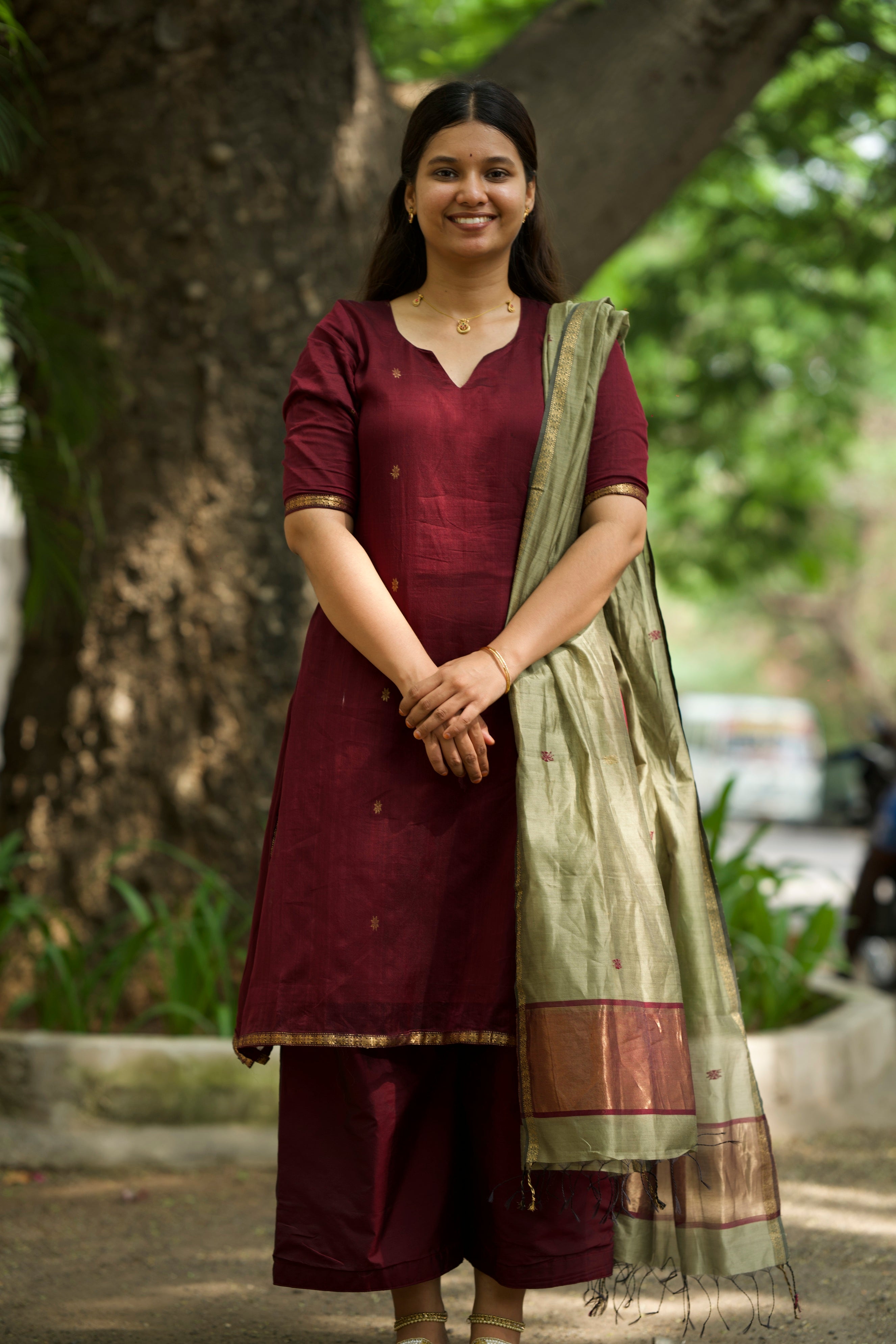 Nivetha's Rosewood Grace – Handwoven Maheshwari Silk Cotton Suit Set