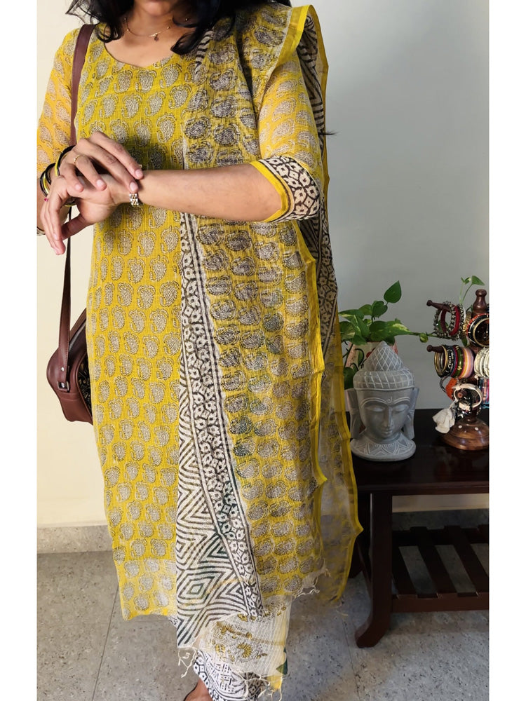 Yellow all over paisely kota doria suit