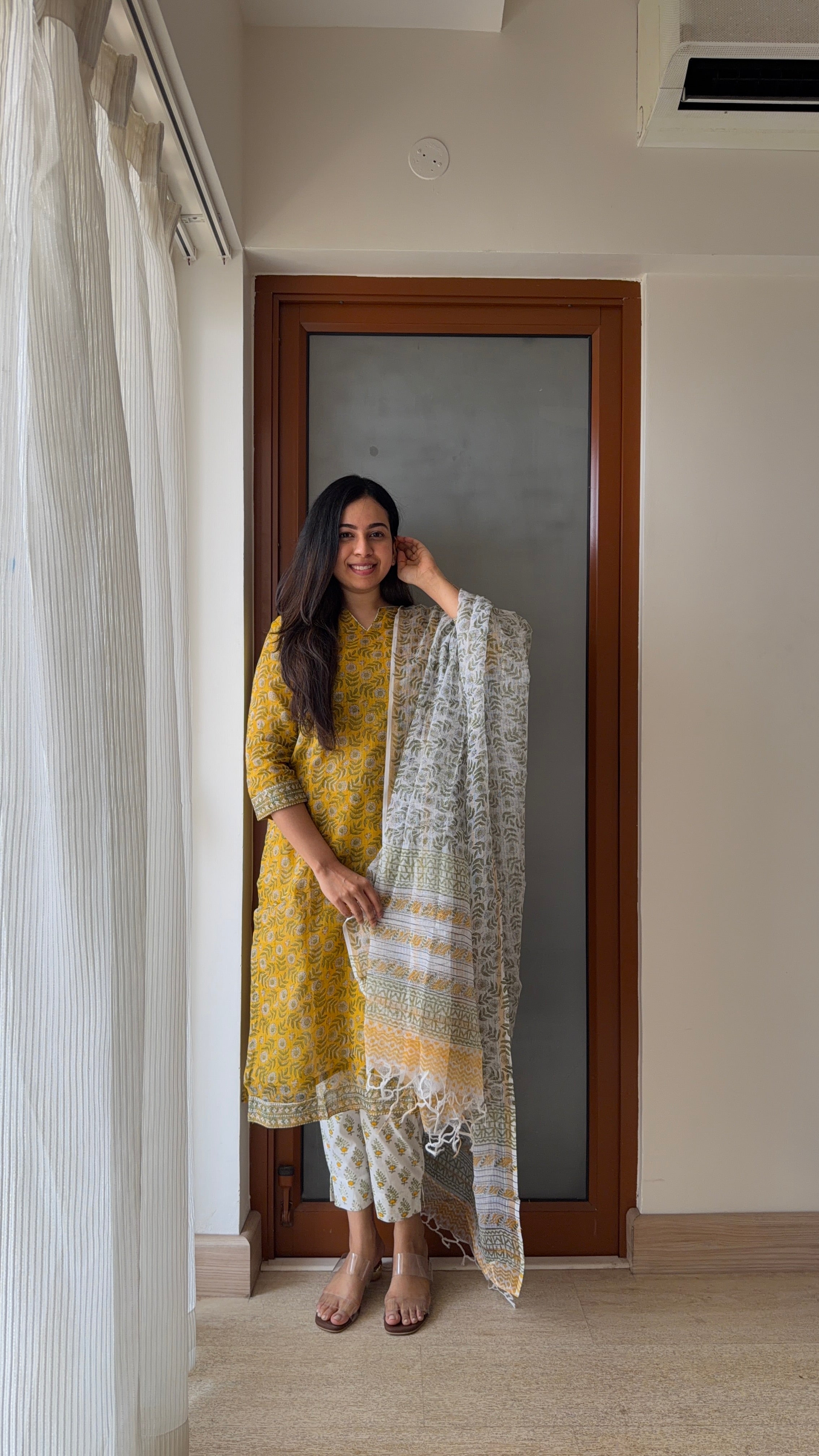 Aadhira Floral Kota Doria Suit