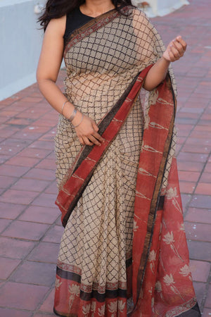 Front detail of Ananya Lotus Kota Doria saree border and drape
