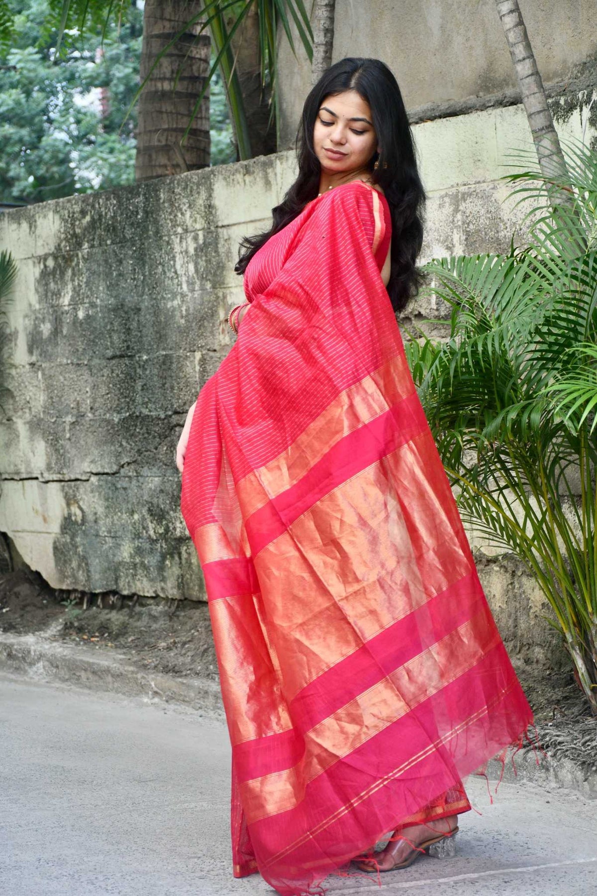 Mrinalini - Handwoven Maheswari Silk Cotton Saree