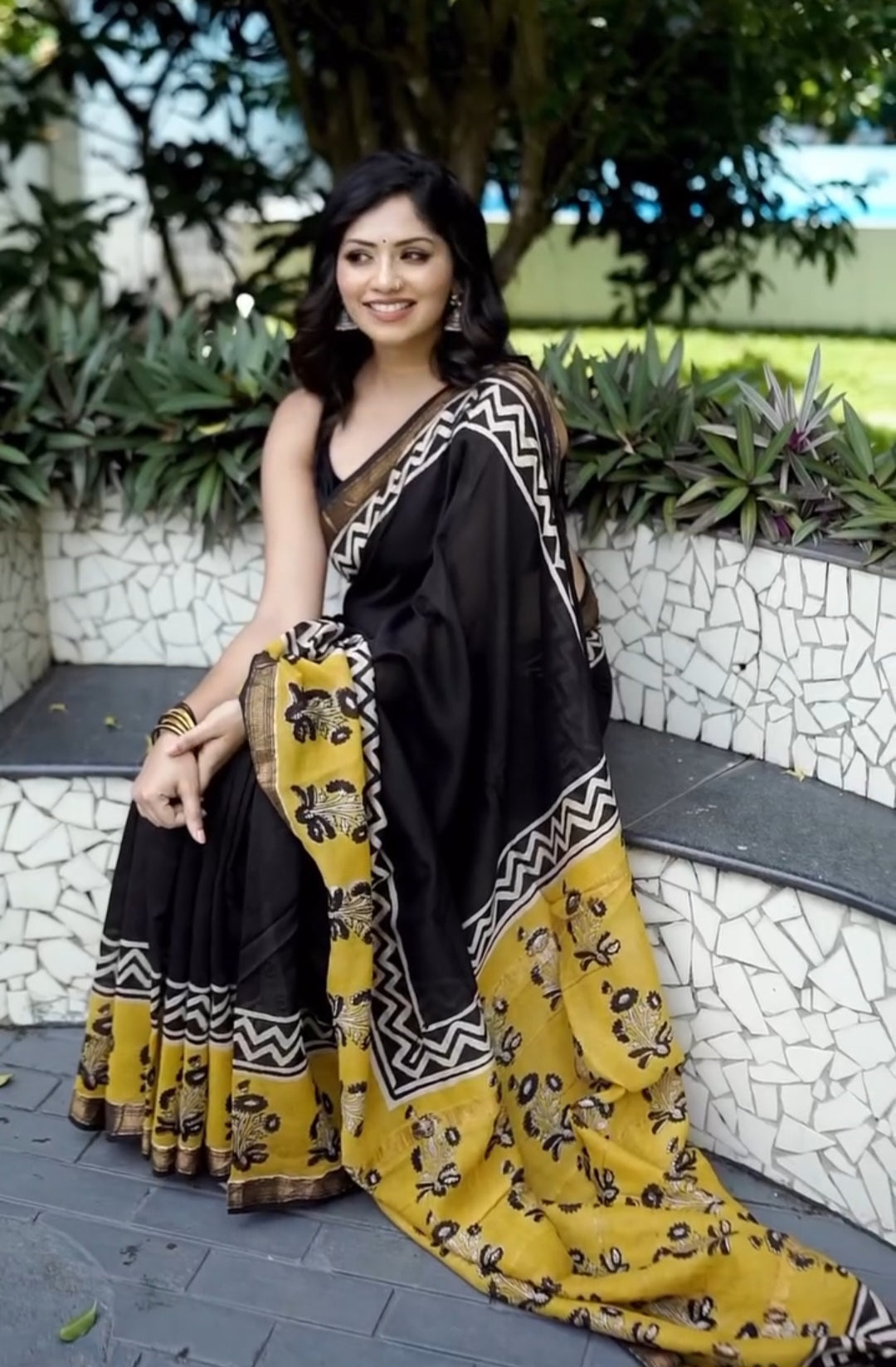 Sunlit Elegance – Maheshwari Handblocked Silk Cotton