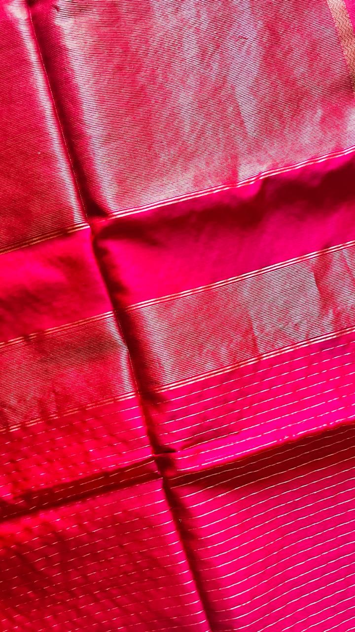 Ranjani handwoven Maheswari silk cotton saree in vibrant fuchsia pink with zari stripes