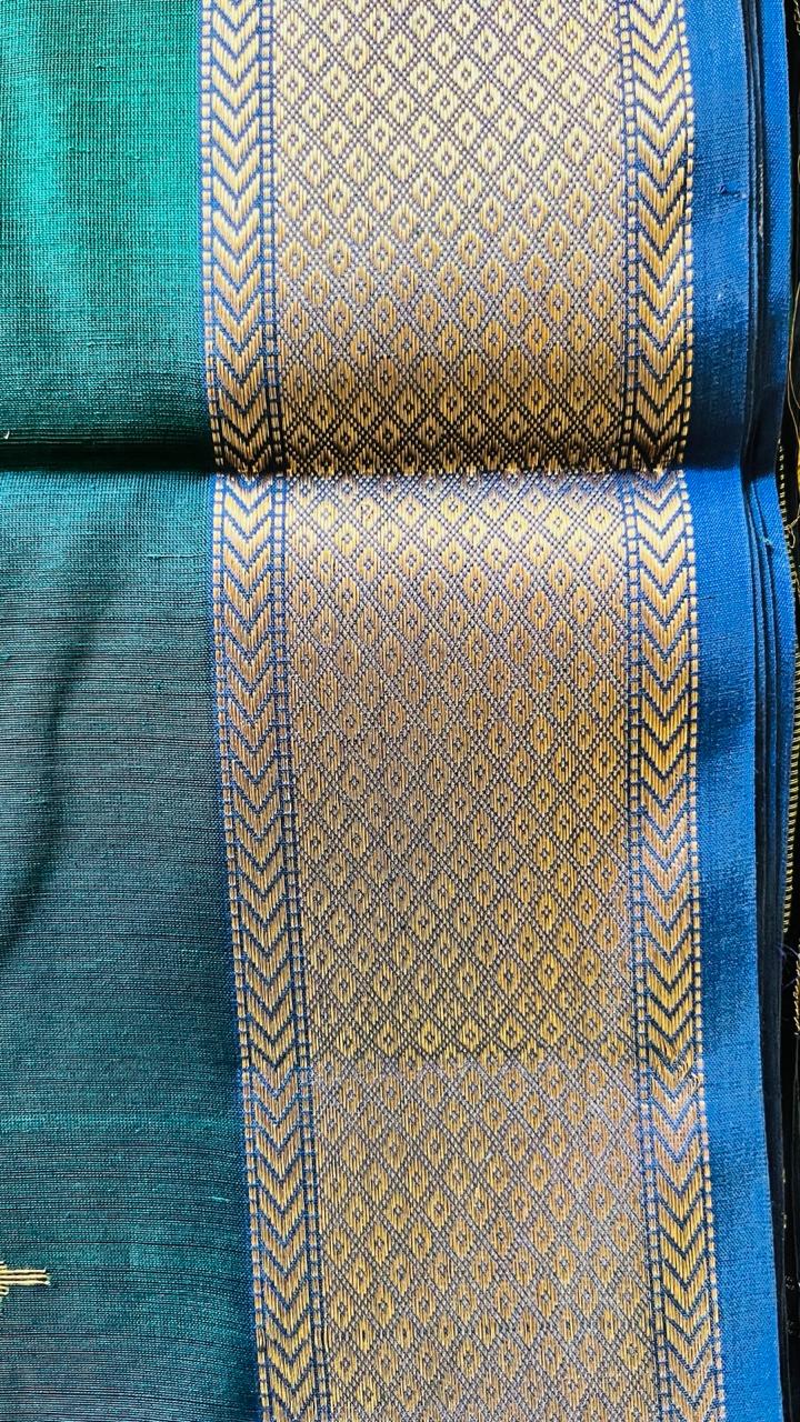 Detailed view of Ahalya saree pallu with geometric zari motifs and chevron edging