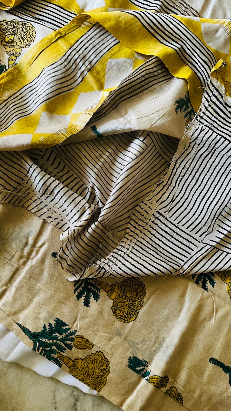 Aaranya folded saree with floral motifs